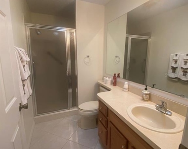 1223 Granada Court - Photo Thumbnail 10