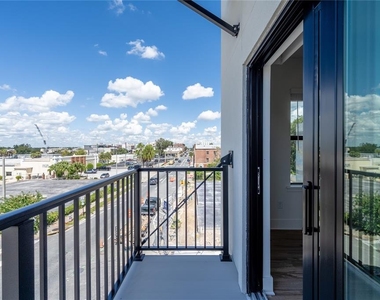 419 Se 1st Avenue - Photo Thumbnail 12