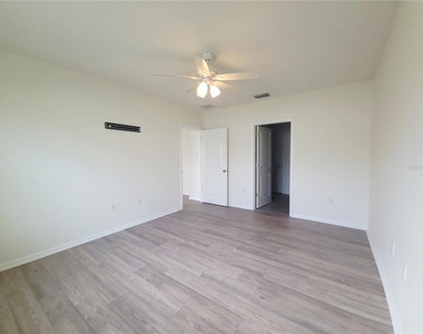 4986 Sw 97th Place - Photo Thumbnail 7