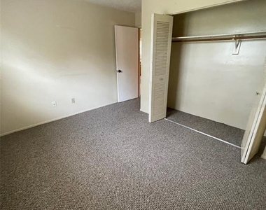 2192 Knox Mcrae Drive - Photo Thumbnail 8