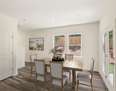 2587 Grey Hawk Drive, - Photo Thumbnail 3