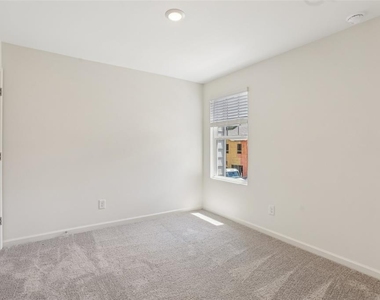 2587 Grey Hawk Drive, - Photo Thumbnail 34