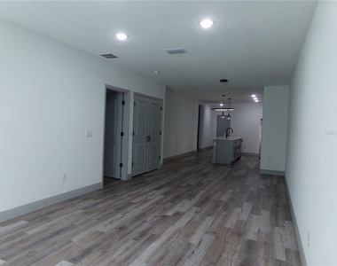 2262 Fernwood St Unit B - Photo Thumbnail 14