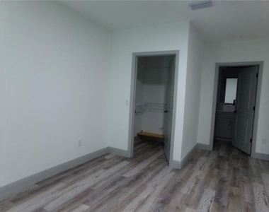 2262 Fernwood St Unit B - Photo Thumbnail 16