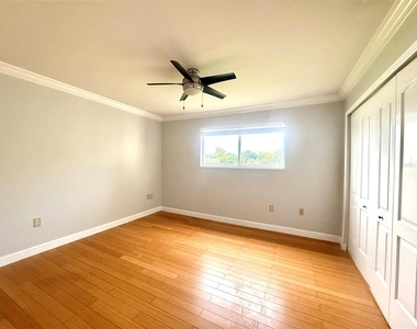 926 Lake Destiny Road - Photo Thumbnail 7