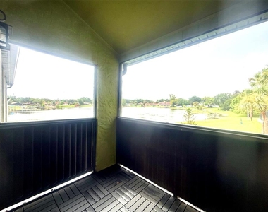 926 Lake Destiny Road - Photo Thumbnail 14