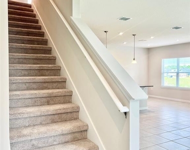 63 Berlin Avenue - Photo Thumbnail 2