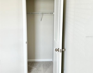 63 Berlin Avenue - Photo Thumbnail 17