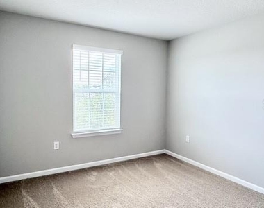 63 Berlin Avenue - Photo Thumbnail 28