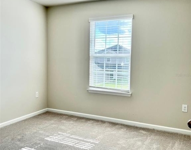63 Berlin Avenue - Photo Thumbnail 16