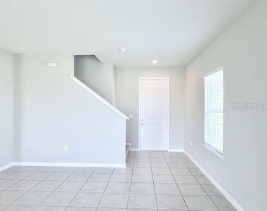 63 Berlin Avenue - Photo Thumbnail 3