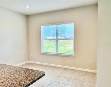 63 Berlin Avenue - Photo Thumbnail 7