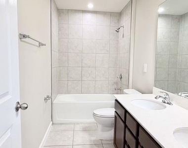 63 Berlin Avenue - Photo Thumbnail 26