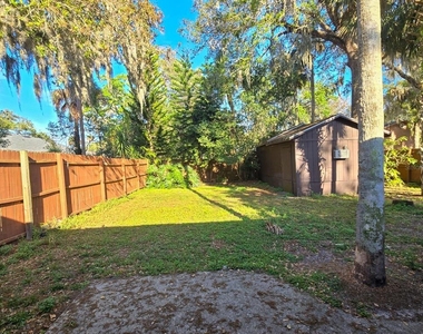 1537 Mango Tree Drive - Photo Thumbnail 16