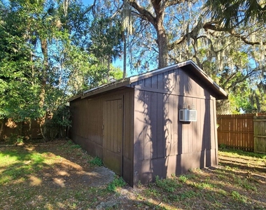 1537 Mango Tree Drive - Photo Thumbnail 18
