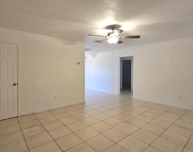 1537 Mango Tree Drive - Photo Thumbnail 3