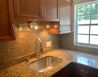 525 Conway Road - Photo Thumbnail 3