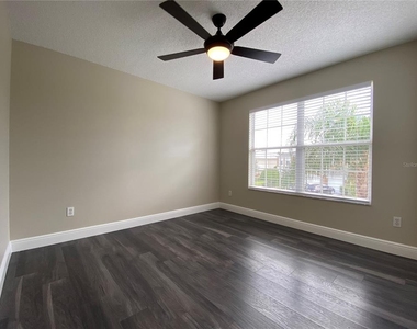 4115 Andover Cay Boulevard - Photo Thumbnail 20