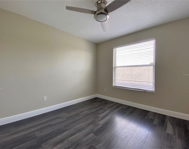 4115 Andover Cay Boulevard - Photo Thumbnail 18