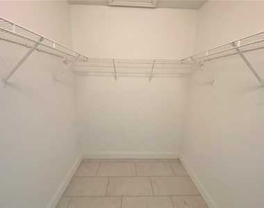4115 Andover Cay Boulevard - Photo Thumbnail 36