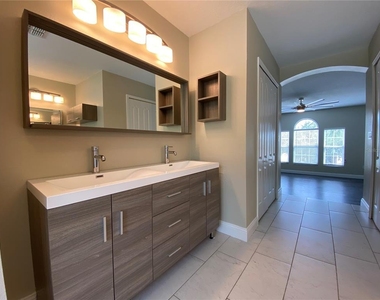 4115 Andover Cay Boulevard - Photo Thumbnail 28