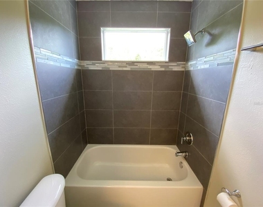4115 Andover Cay Boulevard - Photo Thumbnail 16