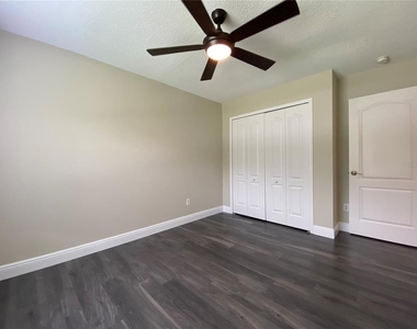 4115 Andover Cay Boulevard - Photo Thumbnail 24