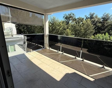 521 Peachtree Road - Photo Thumbnail 17