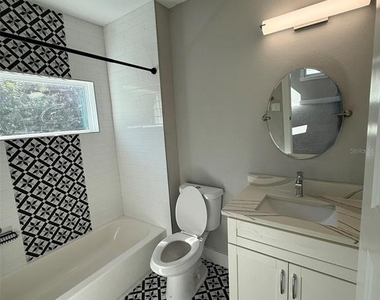 521 Peachtree Road - Photo Thumbnail 15