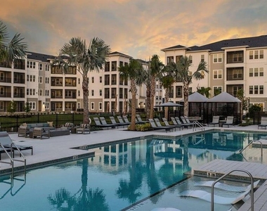 3000 Aria Circle - Photo Thumbnail 1