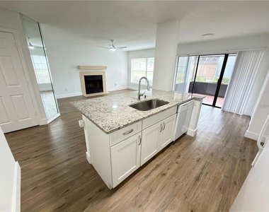 4702 Sutton Terrace - Photo Thumbnail 8