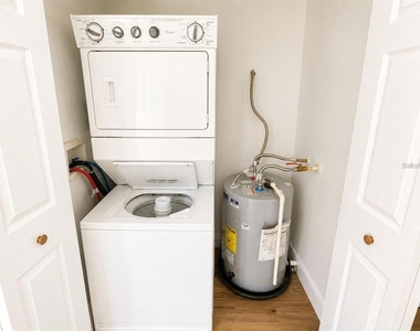 4702 Sutton Terrace - Photo Thumbnail 27