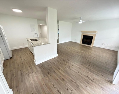 4702 Sutton Terrace - Photo Thumbnail 13