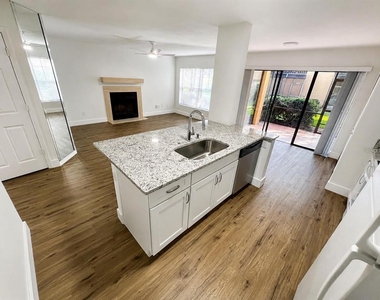 4702 Sutton Terrace - Photo Thumbnail 9