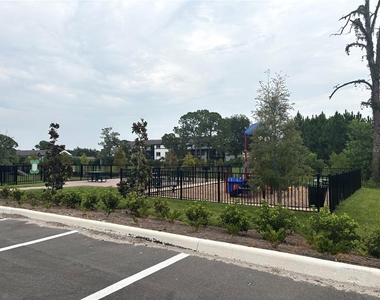 5563 Millenia Park Boulevard - Photo Thumbnail 20
