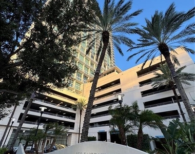 150 E Robinson Street - Photo Thumbnail 47