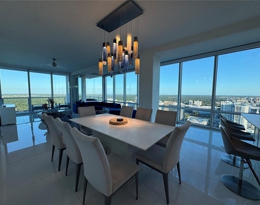 150 E Robinson Street - Photo Thumbnail 13