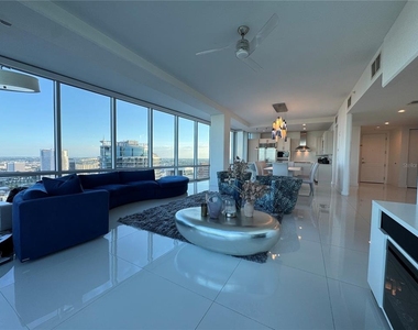 150 E Robinson Street - Photo Thumbnail 22