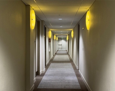 150 E Robinson Street - Photo Thumbnail 45