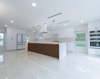 2721 Ingeborg Court - Photo Thumbnail 3