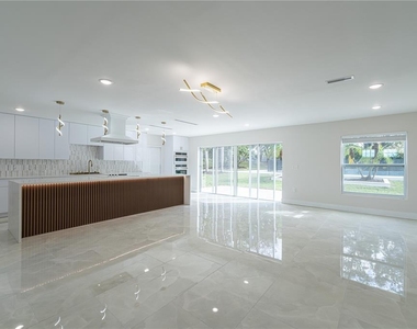 2721 Ingeborg Court - Photo Thumbnail 17