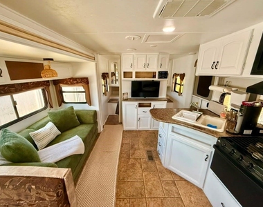 4040 N 10th Street - Photo Thumbnail 6