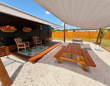4040 N 10th Street - Photo Thumbnail 17