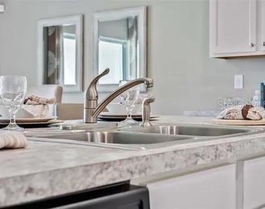 679 Madrid Drive - Photo Thumbnail 1