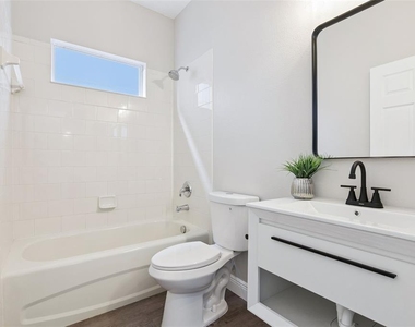1209 Cathcart Circle - Photo Thumbnail 33
