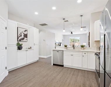 1209 Cathcart Circle - Photo Thumbnail 17