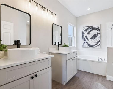 1209 Cathcart Circle - Photo Thumbnail 32