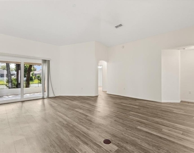 410 Central Mariners Drive - Photo Thumbnail 19