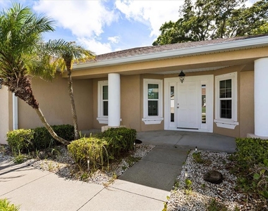410 Central Mariners Drive - Photo Thumbnail 2