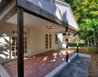 437 Richmond Street - Photo Thumbnail 5